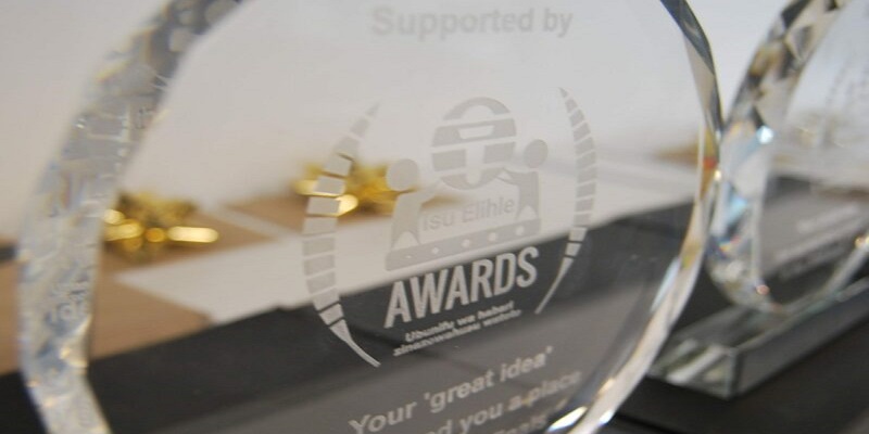 Media Monitoring Africa lsu Elihle Awards 2021 for African Journalists (Up to R25,000)